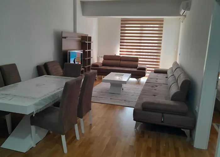 Lux Karposh Home In Skpoje
